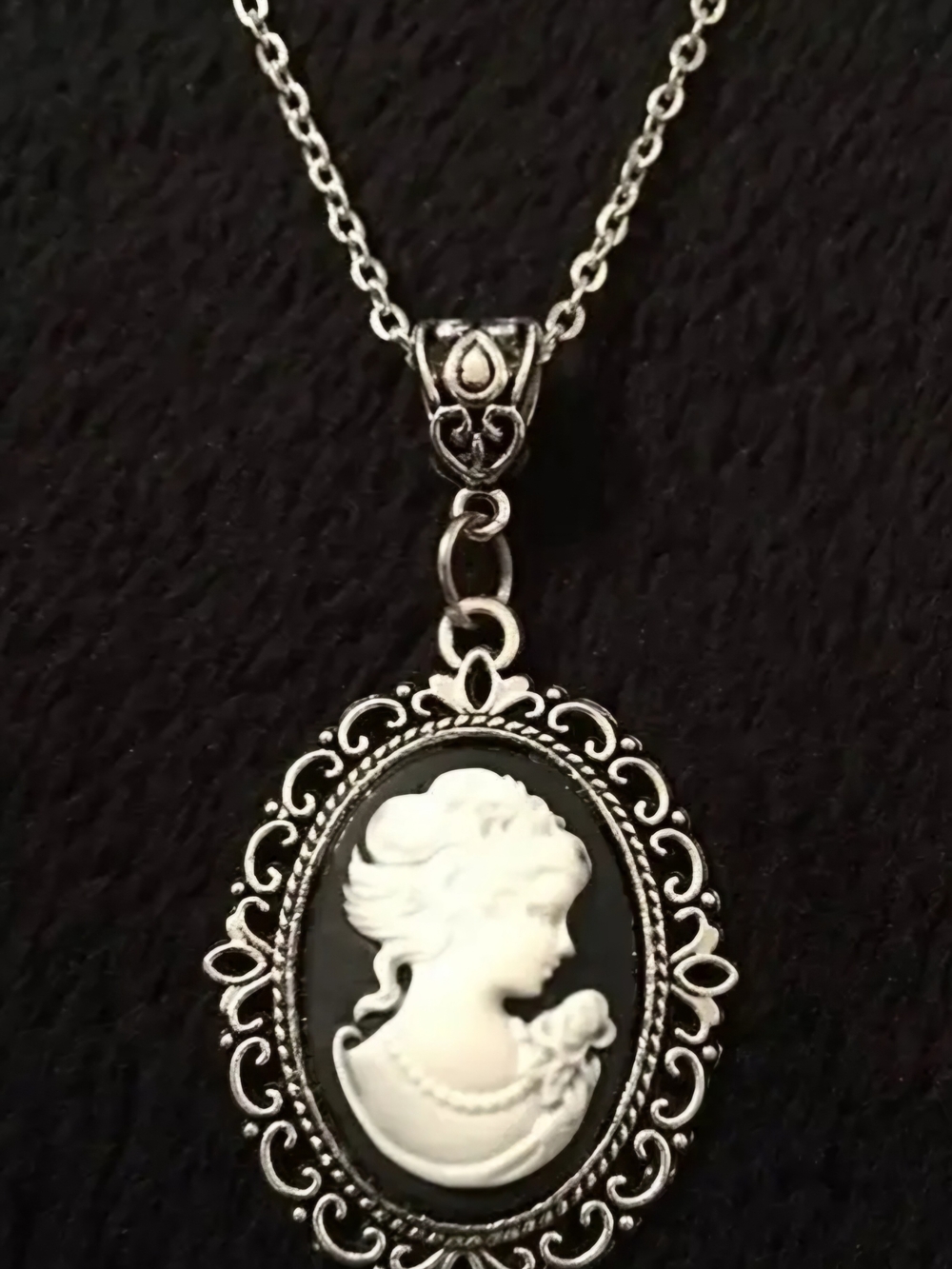 Victorian Vintage-Style Cameo Black White Silver Filagree Pendant Necklace -